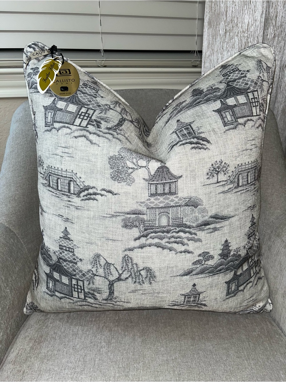 1-NWT CALLISTO HOME CHINOISERIE PAGODA GARDEN DESIGN DECORATIVE PILLOW T01389F12